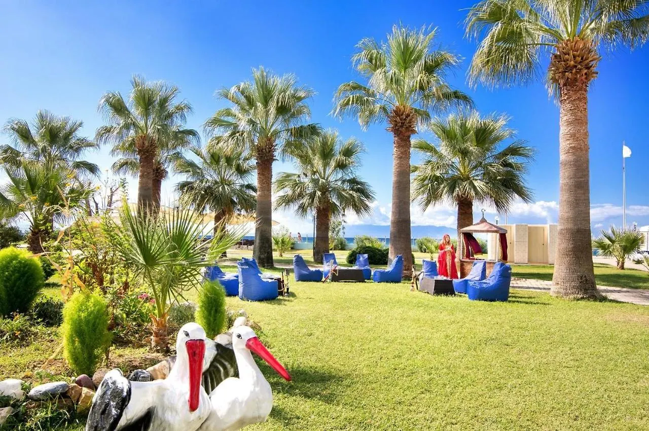 Grand Sahins Gumuldur Resort Izmir